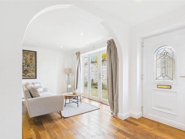Bungalow for rent in South Street, The Bridge