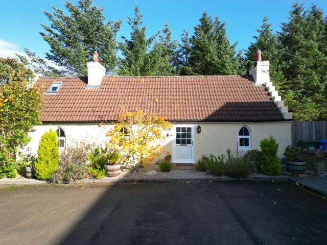 Bungalow for sale in West Mey, Mey