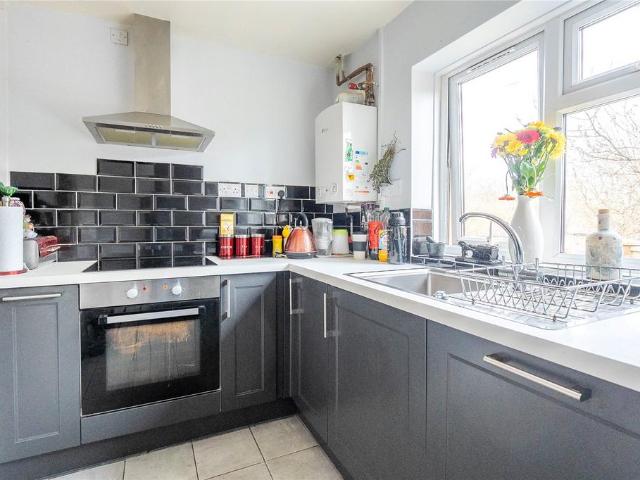 Bungalow for sale in California, Dunstable