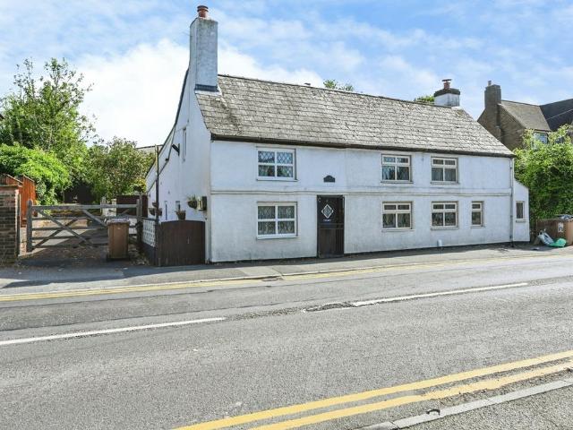 Bungalow for sale in Wargrave, Newton-le-willows