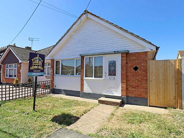 Bungalow for sale in Leigh Beck, Essex