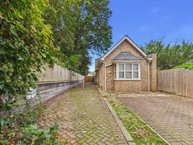 Bungalow for sale in Old Heath, Fordham Heath
