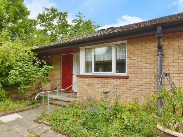 Bungalow for sale in Milton Keynes
