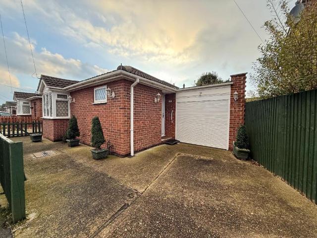 Bungalow for sale in Canvey Island