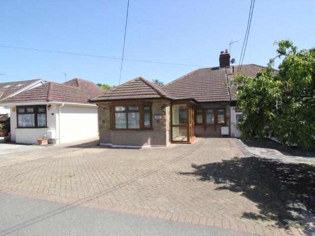 Bungalow for sale in Navestock Side, Essex
