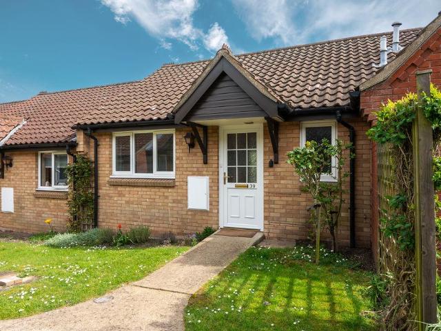 Bungalow for sale in Crostwick, Norfolk