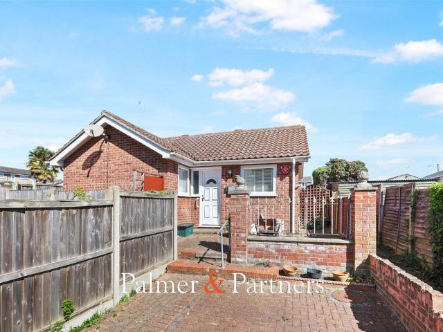 Bungalow for sale in Berechurch, Fordham Heath