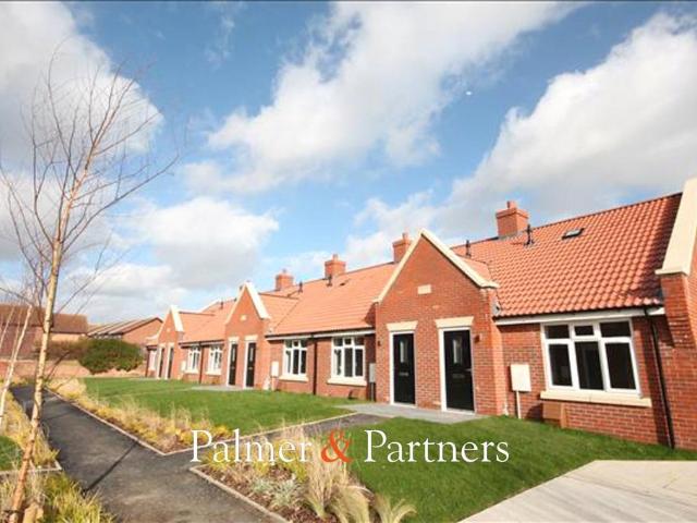 Bungalow for sale in Frinton and Walton, Dale Hill