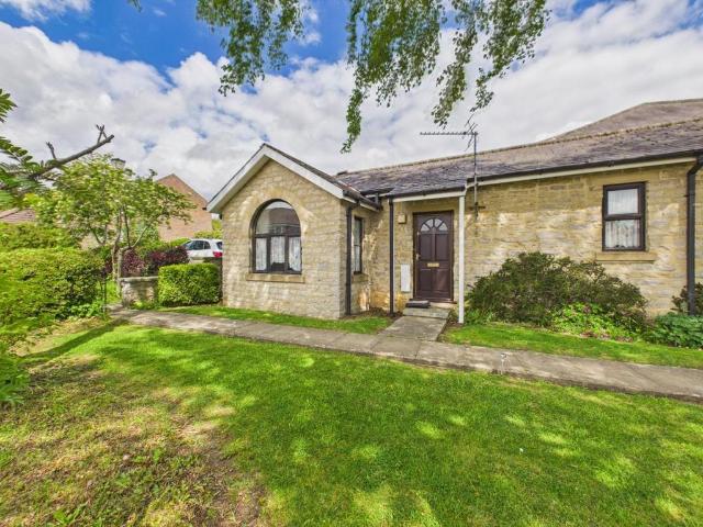 Bungalow for sale in Kirkbymoorside, Kirkby Mills