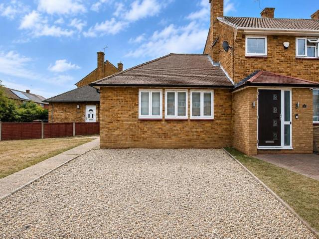 Bungalow for sale in Elstree and Borehamwood, Borehamwood