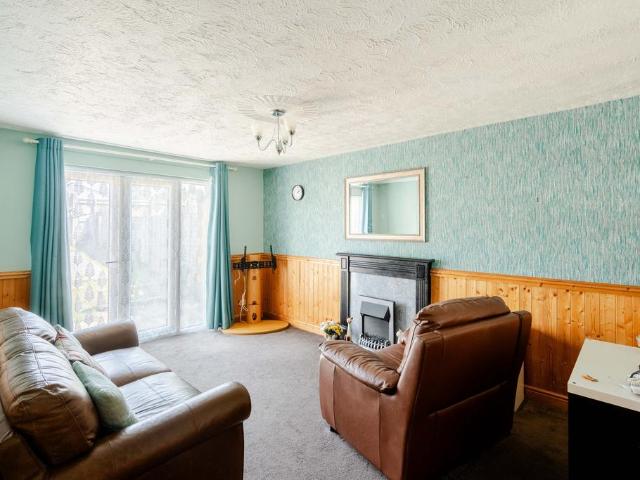 Bungalow for sale in Inns Court, Feckenham
