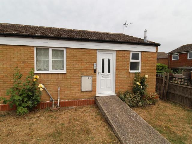 Bungalow for sale in Beltinge, The Bridge