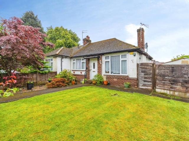 Bungalow for sale in Woodsend, Trafford Park