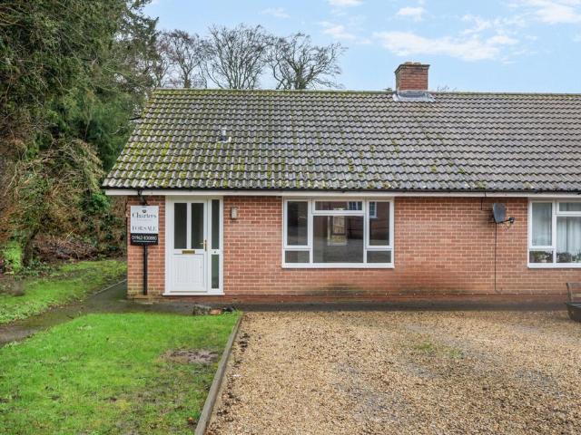 Bungalow for sale in Egypt, Winchester