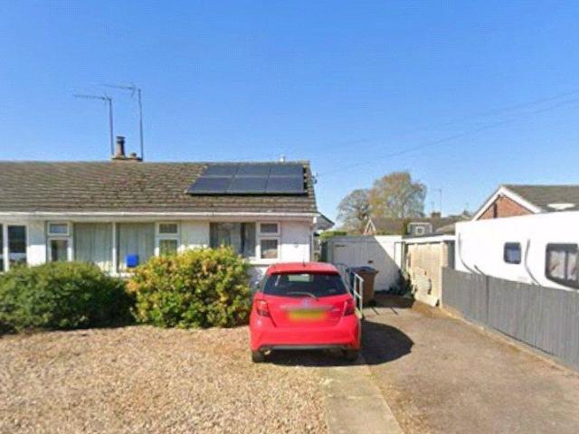 Bungalow for sale in Milcombe, Cherwell