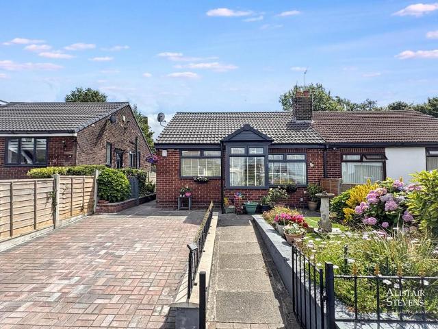 Bungalow for sale in Cowhill, Pendock