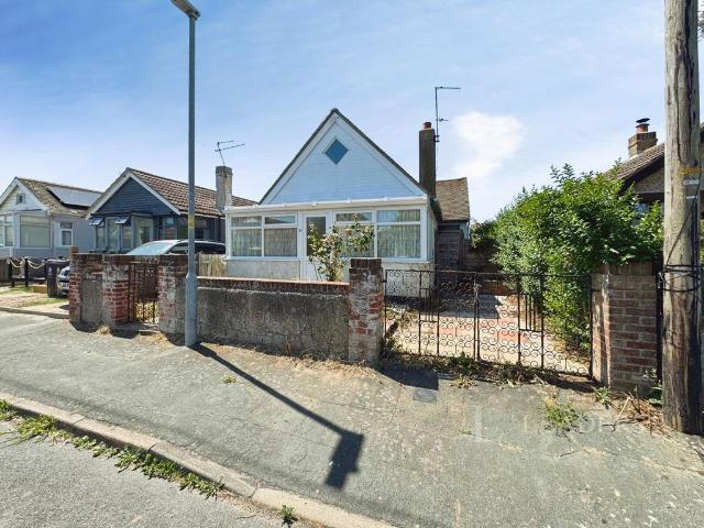Bungalow for sale in Dale Hill, Essex