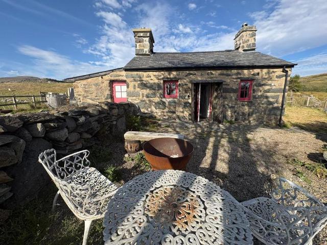 Bungalow for sale in Prenteg, Wales