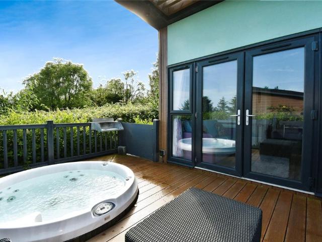 Bungalow for sale in Dinas Cross, Fishguard