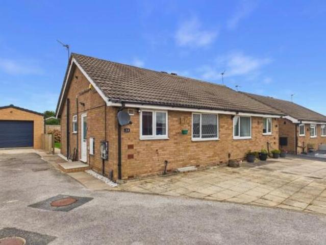 Bungalow for sale in Pendas Fields, Leeds