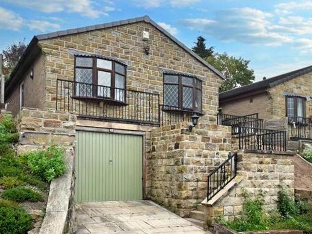 House for sale in Batley, West Yorkshire