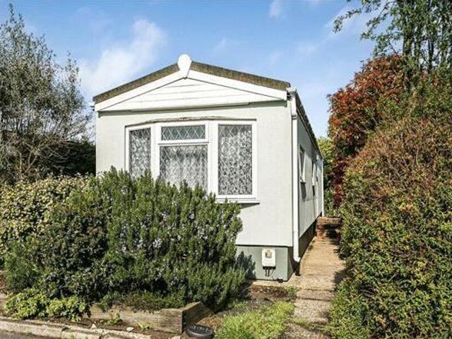 House for sale in Surrey, England