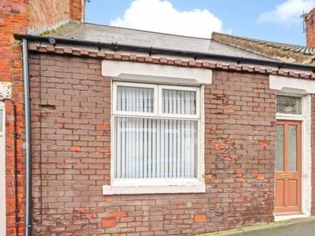 House for sale in Houghtonside, Tyne And Wear