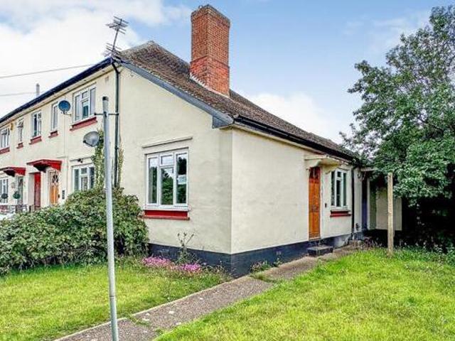 House for sale in Iver, Richings Park