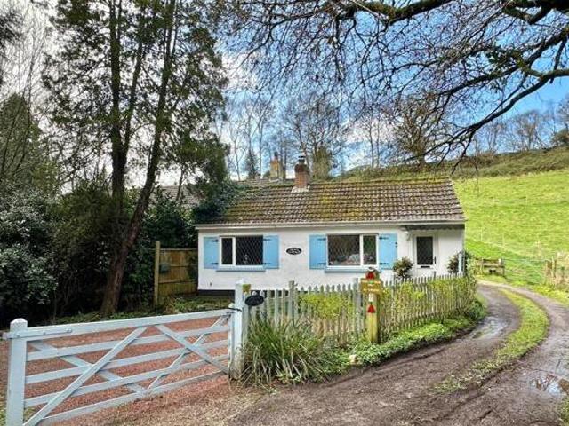 House for sale in Bromsberrow Heath, Gloucestershire
