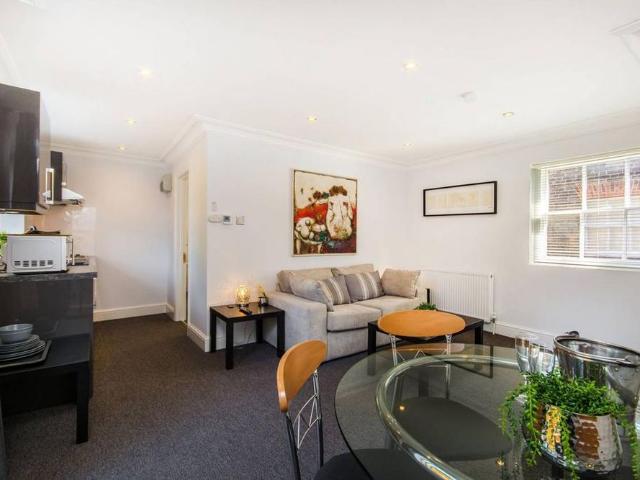 House for rent in London Borough of Croydon, Greater London