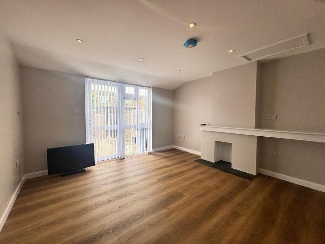 House for rent in Calne