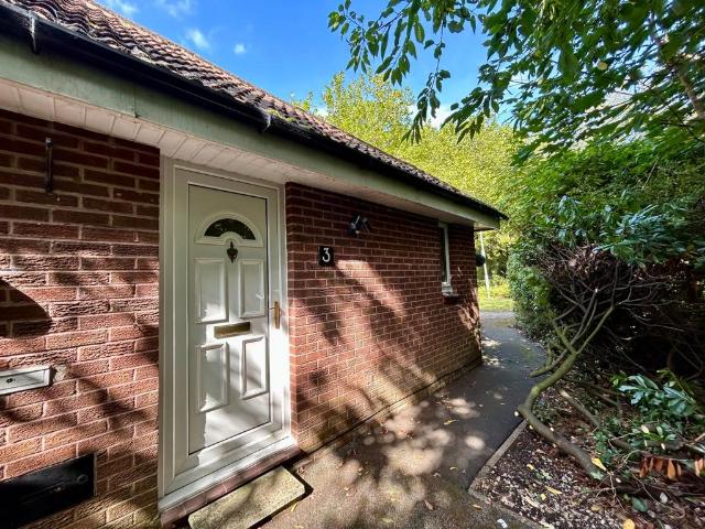 Bungalow for rent in New Gate, Firbank