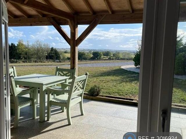Bungalow for rent in Mursley