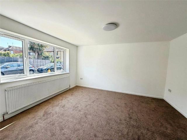 House for rent in Thorpe Lea, Runnymede