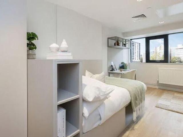 House for rent in City Centre, Feckenham