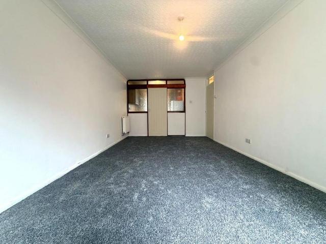 House for rent in Four Lane Ends, Blackburn