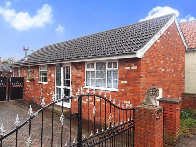 Bungalow for rent in Belleau, Lincolnshire