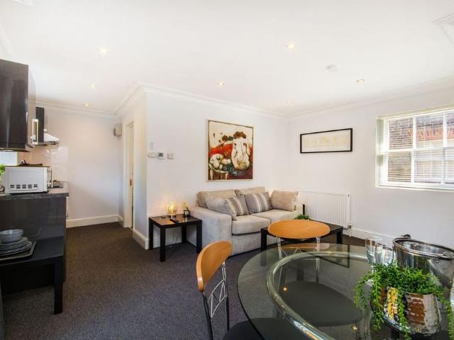 House for rent in London Borough of Croydon, Greater London
