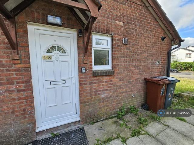 Bungalow for rent in Georgia, Greater Manchester
