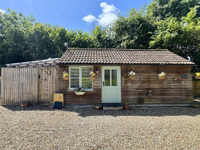 Bungalow for rent in Somerset