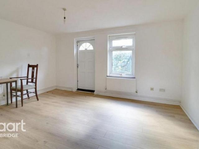 House for rent in Barnwell, Arbury