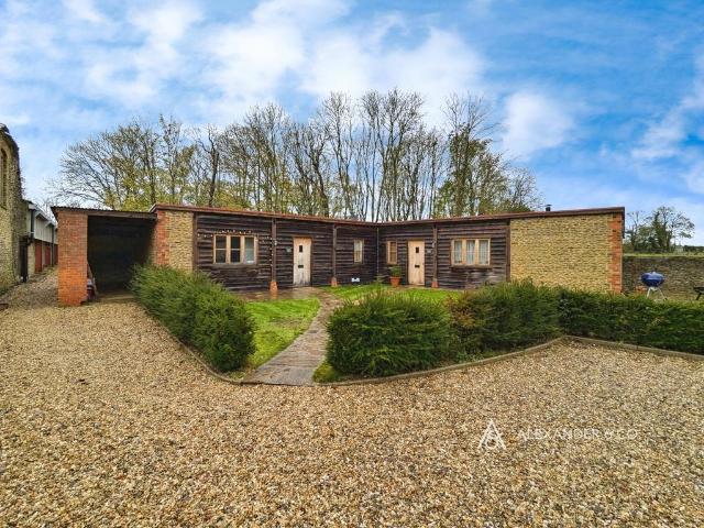 Bungalow for rent in Stratton Audley, Cherwell