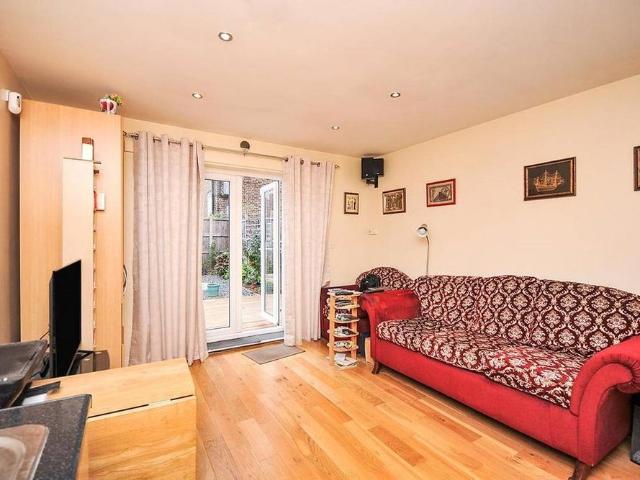 House for rent in London Borough of Lewisham, Greater London