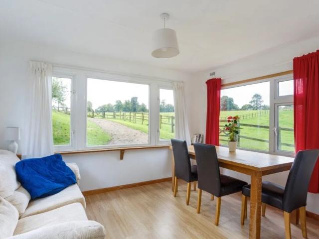 House for rent in Upper Woolhampton, West Berkshire
