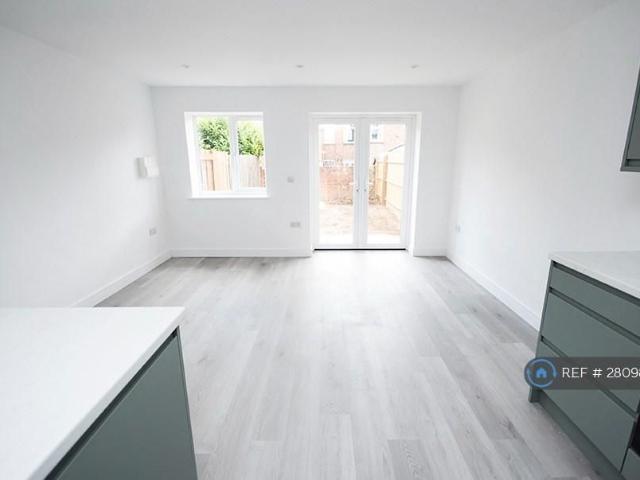 House for rent in Spencer, Northampton