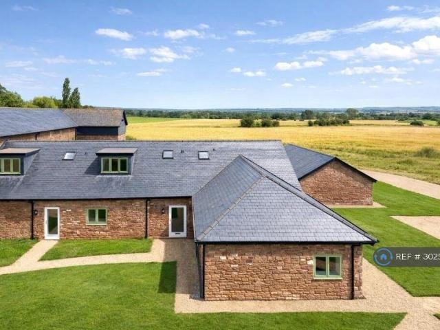 Bungalow for rent in West Clyst, Budlake