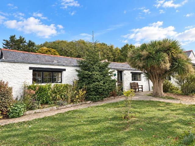 Bungalow for rent in Abbotsham, Torridge