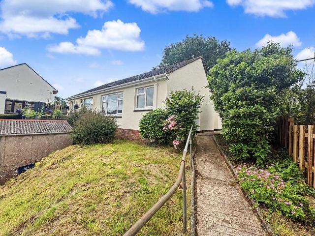 Bungalow for rent in Weir Quay, Devon