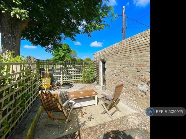 Bungalow for rent in Eastbridge, Suffolk