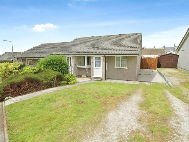 Bungalow for rent in Foxhole, Cornwall